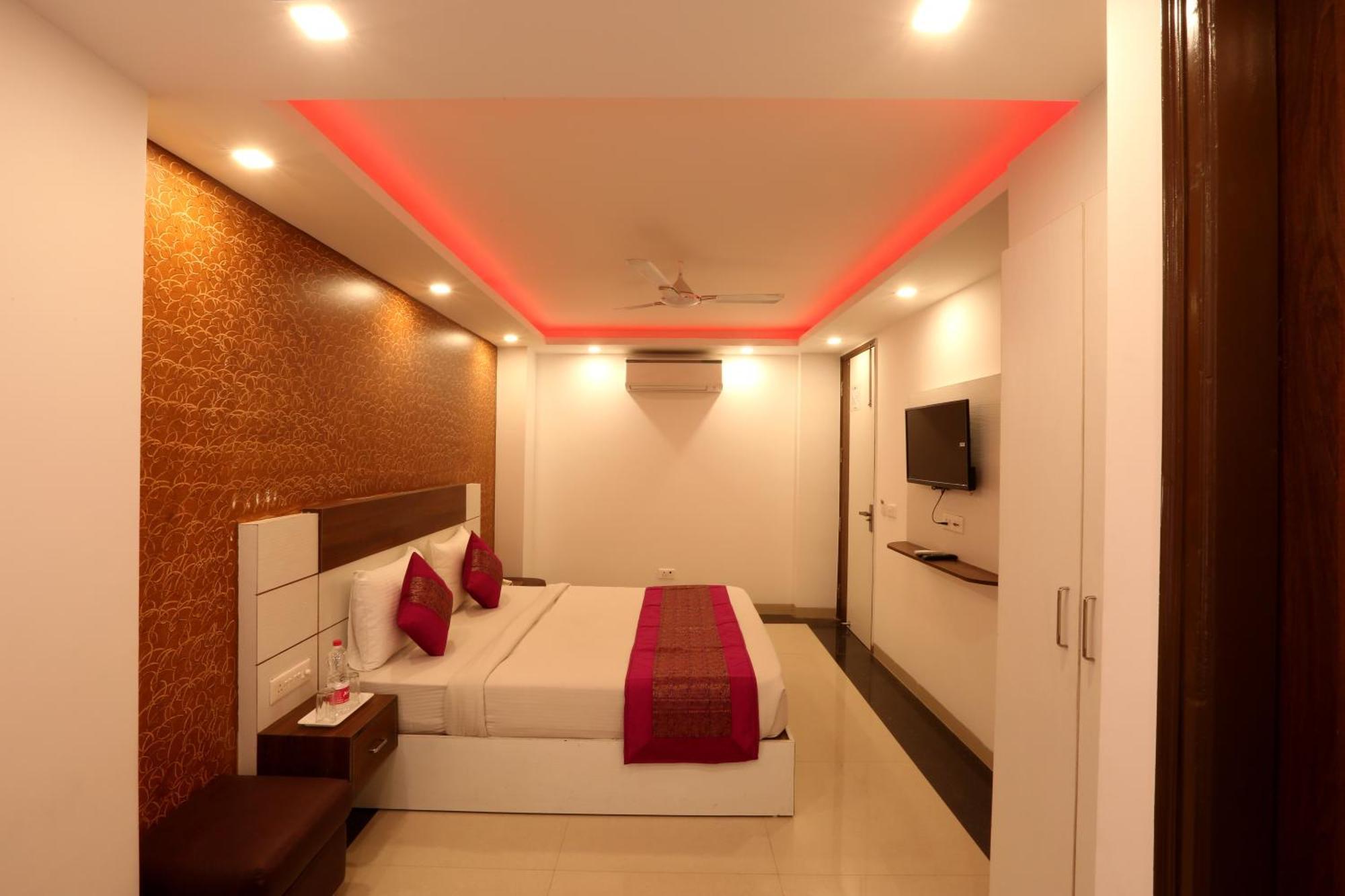 Airport Hotel Mayank Residency New Delhi Exterior photo